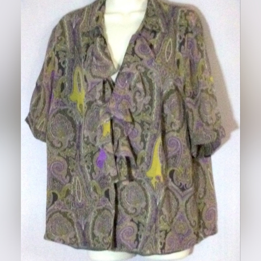 Jones New York Paisley Design Silk plus size blouse 18W Ruffle Front.
